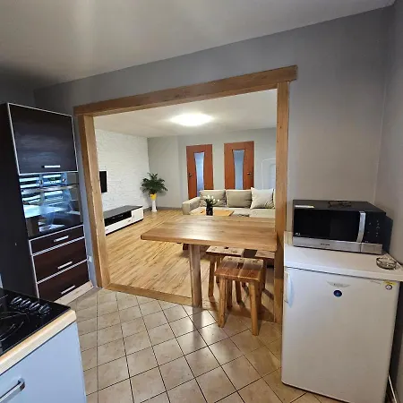 Apartament Przy Jeziorze. *